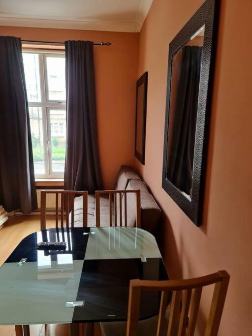 Cute One Bedroom Apartment London Eksteriør billede